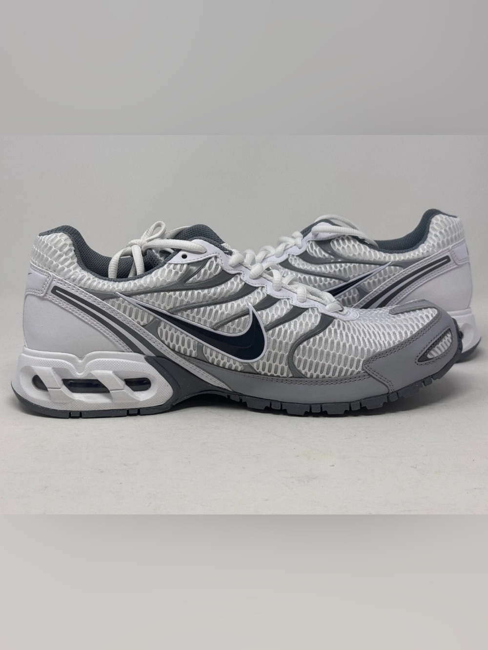 Nike Max Air Torch 4: Excellent Shape, Full Tread, AirMax, No Flaws

Men sz 12